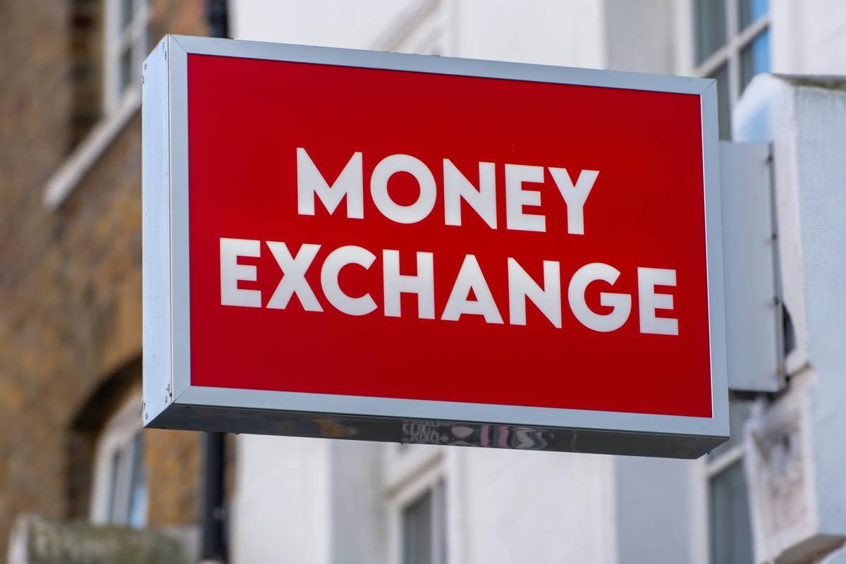 How Currency Conversion Risk Can Wreck Your Finances—And How Political Risk Insurance Might Just Save You