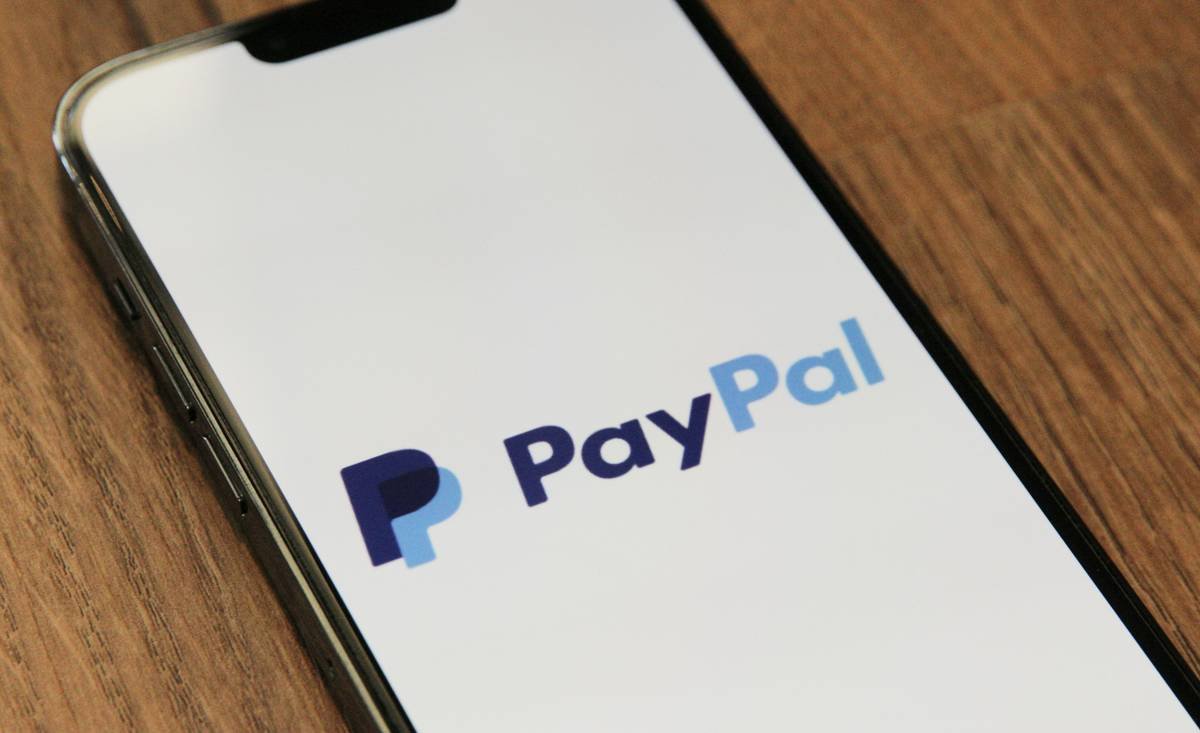 What Is Non-Card Payment Risk—And Why Your Business Shouldn’t Ignore It