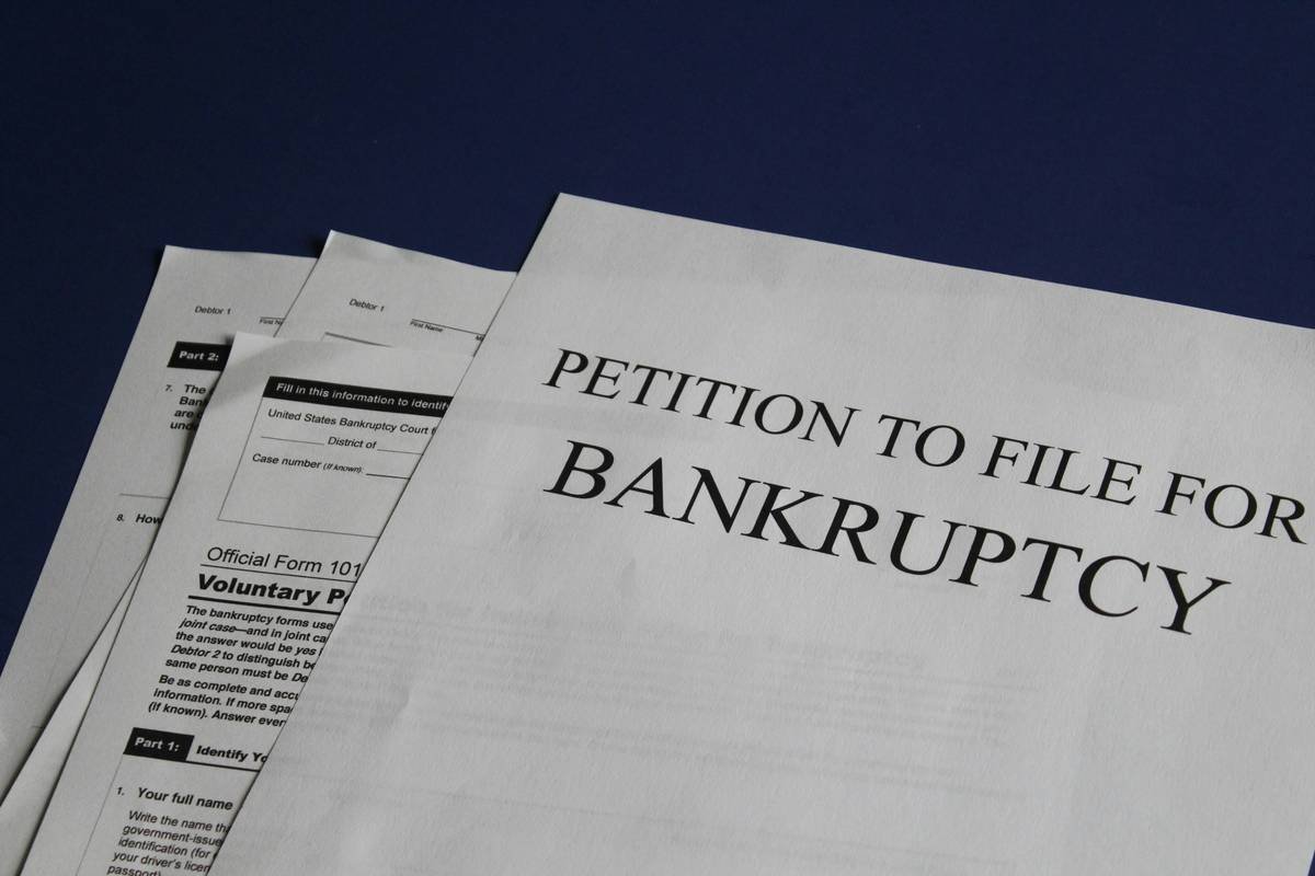 How to Protect Yourself from Airline Bankruptcy with Political Risk Insurance